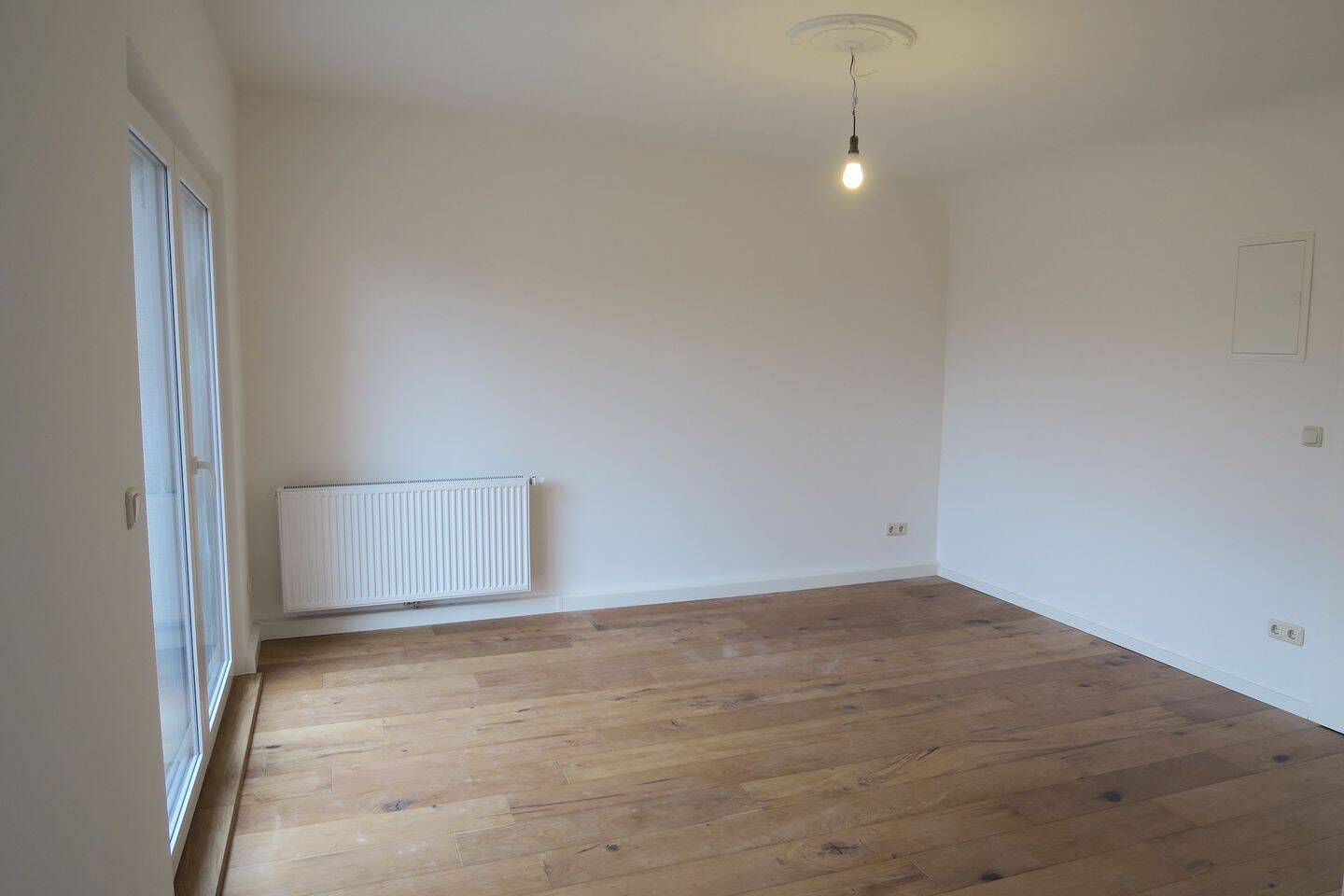 2 Zimmer Wohnung mit Dachterrasse in zentraler Lage – Stuttgart – Vorschaubild 5