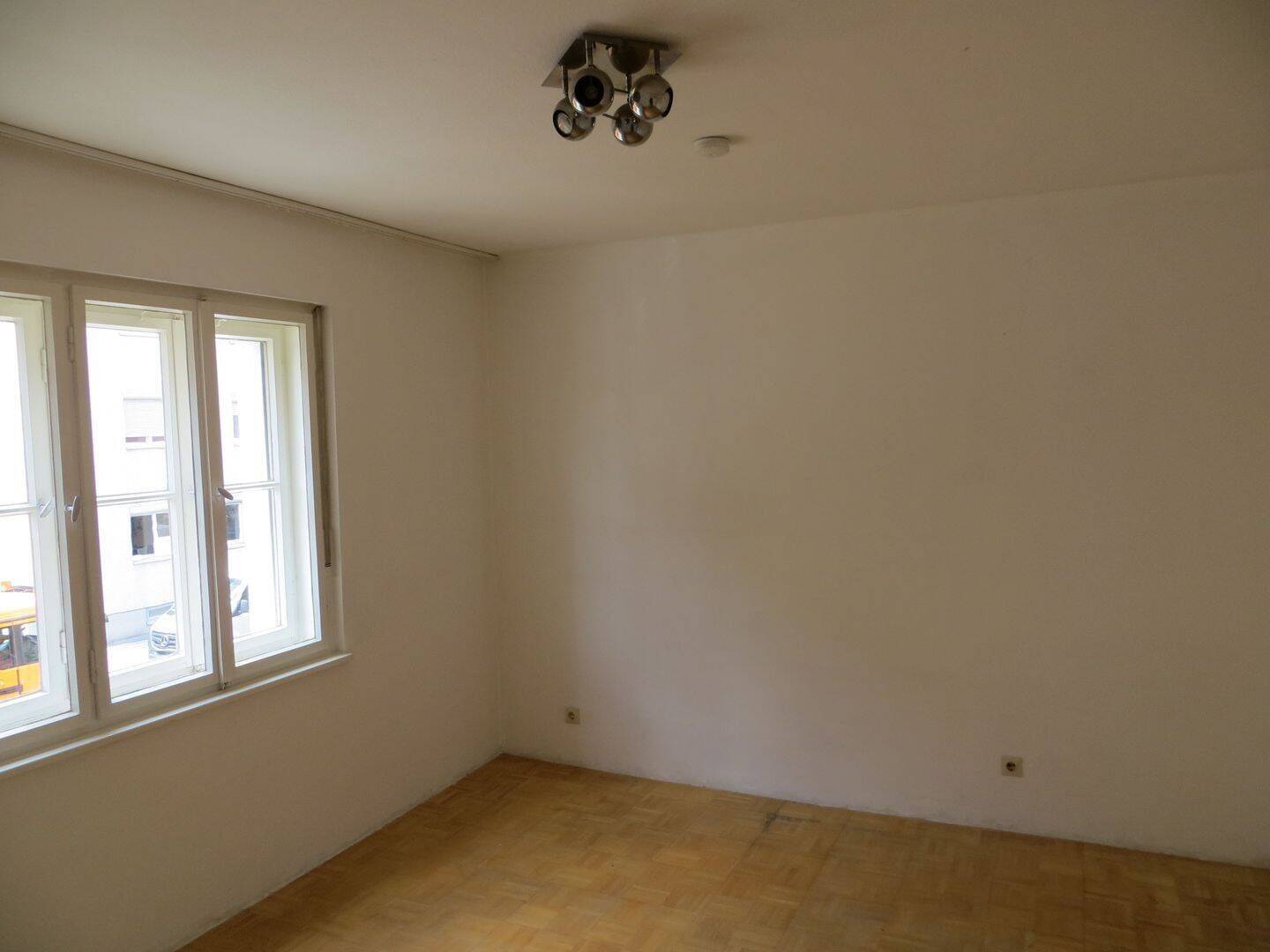 Helle 2-Zimmer-Wohnung mit Einbauküche – Nürnberg – Vorschaubild 9