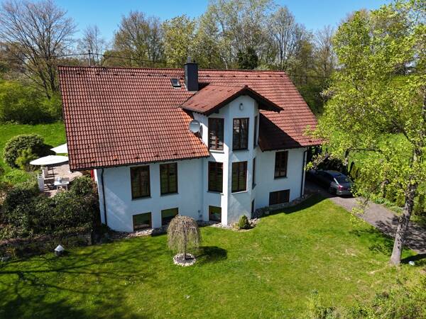 Einfamilienhaus in 57610 Altenkirchen mit 260 m² kaufen