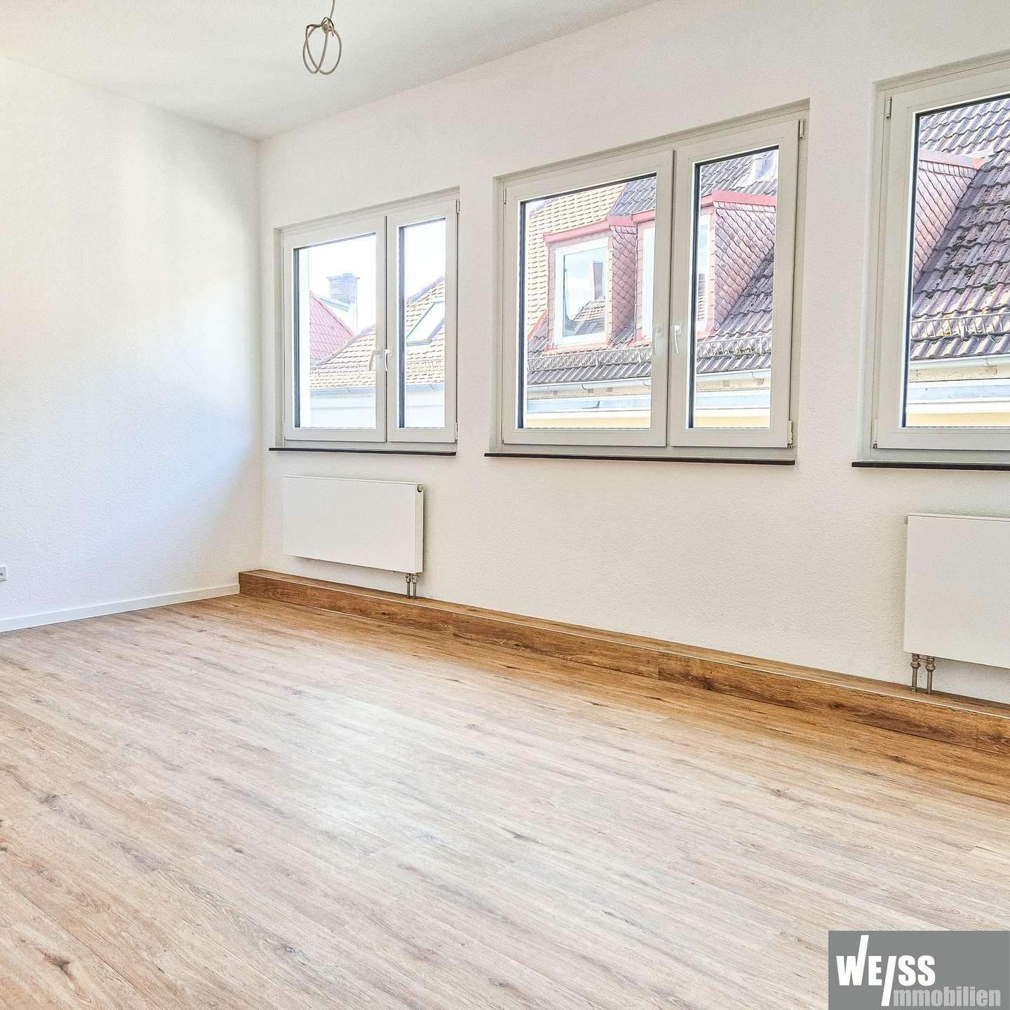 TRAUM-Wohnung in MAIN-Nähe mit einmaligen Blick auf die Festung Marienberg – Würzburg – Vorschaubild 5