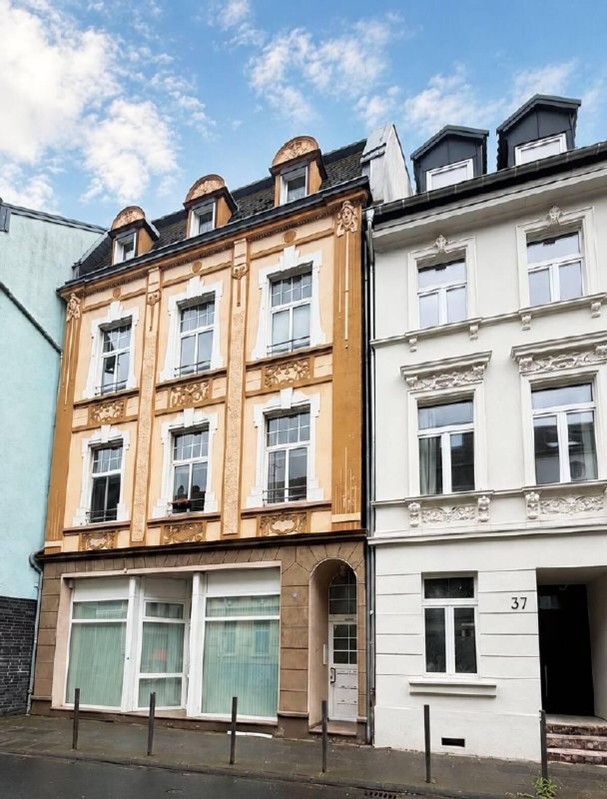 Altbau mit Potenzial zum 19,98-fachen der Jahresnettokaltmiete in beliebter Lage von Poppelsdorf – 53115 Bonn – Bild 1 von 9
