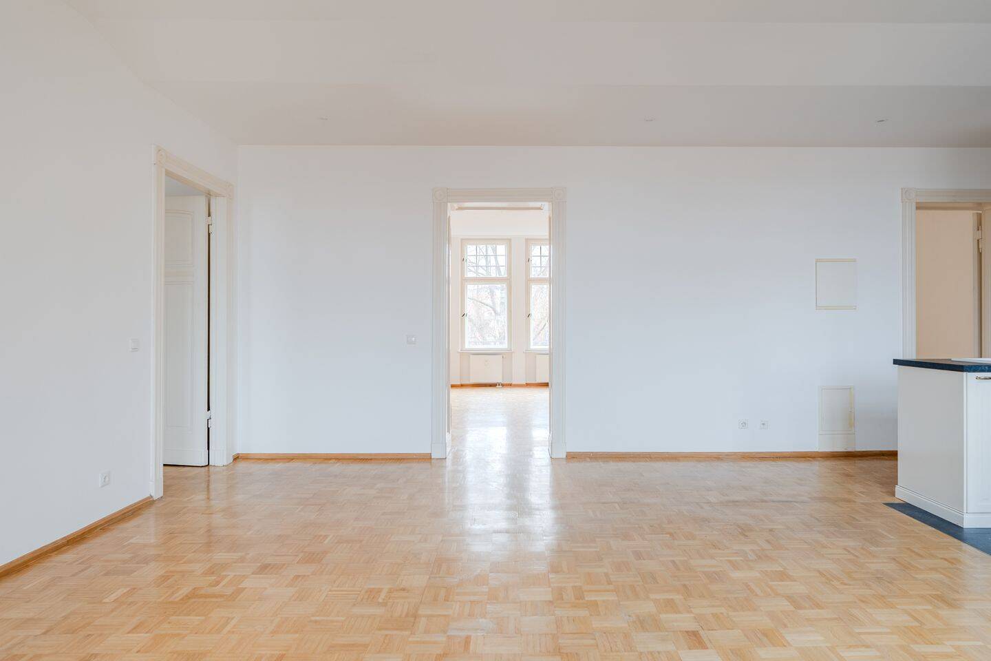 Großzügige Wohnung mit drei Balkonen in begehrter Lage am Holländischen Viertel – Potsdam – Vorschaubild 7