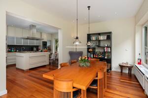 Bremen - Oberneuland | Stilvolles Einfamilienhaus mit viel Platz und hochwertiger Ausstattung auf wunderschönem Parkgrundstück – 28355 Bremen – Vorschaubild 8
