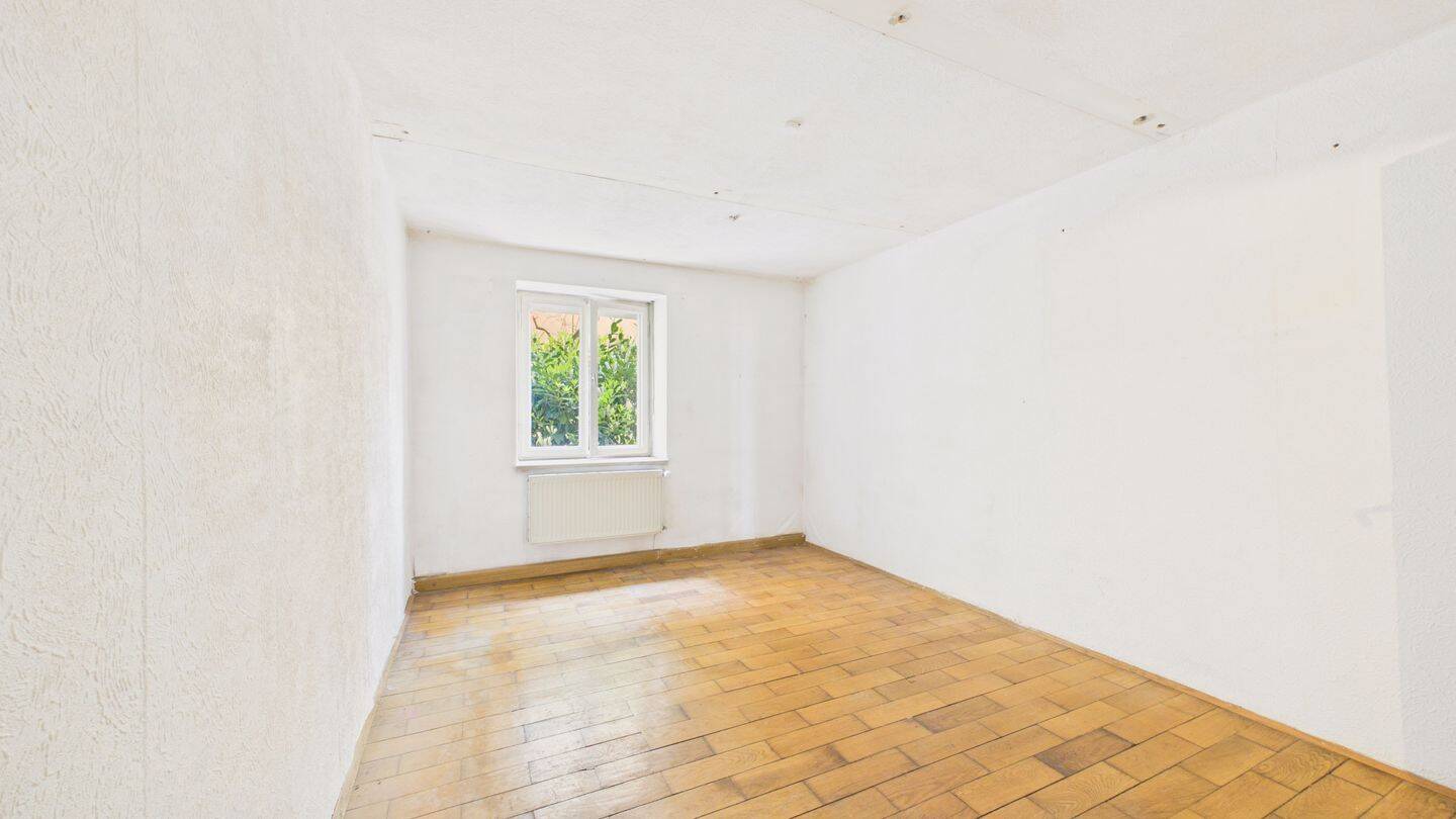 HEGERICH: Altbauwohnung mit Potenzial - 3 Zimmer im Erdgeschoss zur individuellen Gestaltung – München – Vorschaubild 9