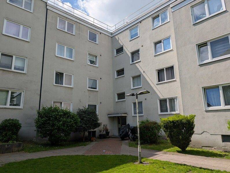 Miet mich - günstig geschnittene 3,5-Zimmer-Wohnung