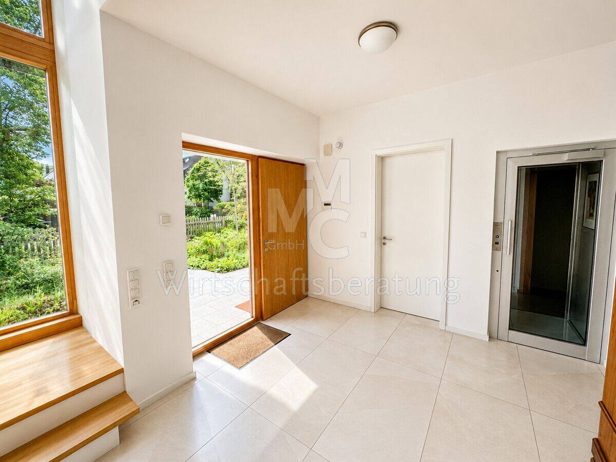 Isernhagen-Süd: Exklusive Bauhausvilla auf 1.354 m² Traumgrundstück - zertifiziertes Passivhaus – Hannover – Vorschaubild 9