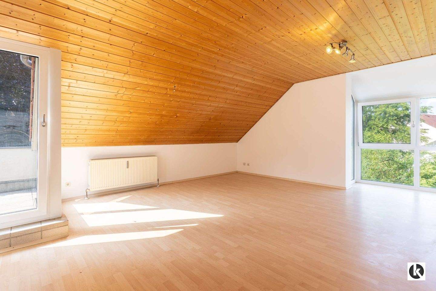 Lichtdurchflutete Dachgeschosswohnung in guter Lage nahe der Innenstadt