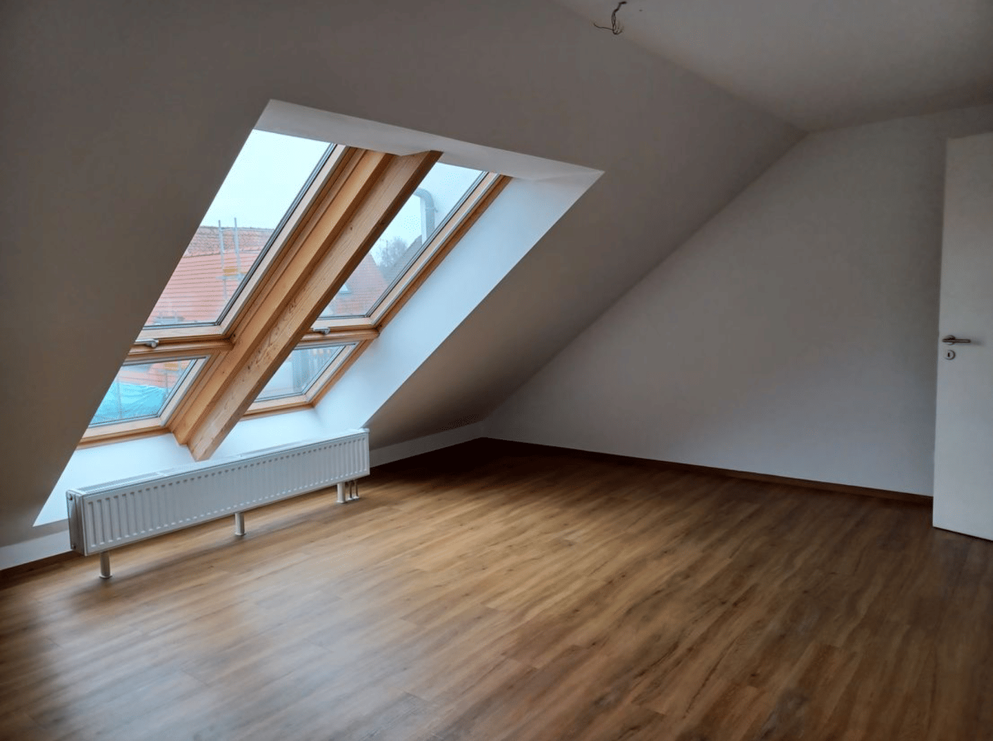 Helle freundliche 4-Zimmer-Wohnung mit Balkon in Forchheim – Forchheim – Vorschaubild 3