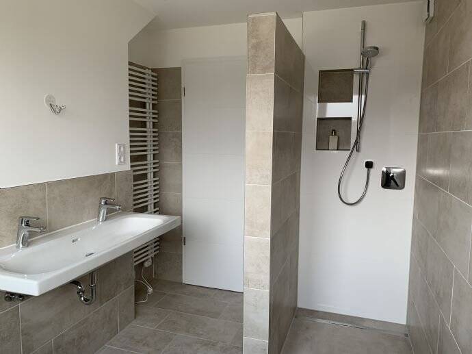 Stilvolle, neuwertige 2-Zimmer-DG-Wohnung mit Balkon und EBK in Aubing, München – München – Vorschaubild 8
