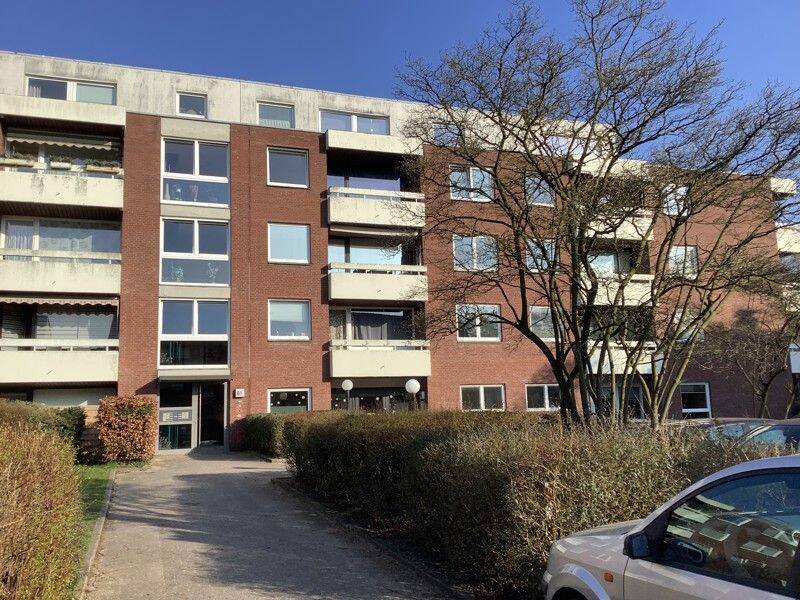 Ihre neue Wohnung: 1-Zimmer-Single-Appartment mit Balkon und Fahrstuhl, frisch saniert! – Lübeck – Vorschaubild 3