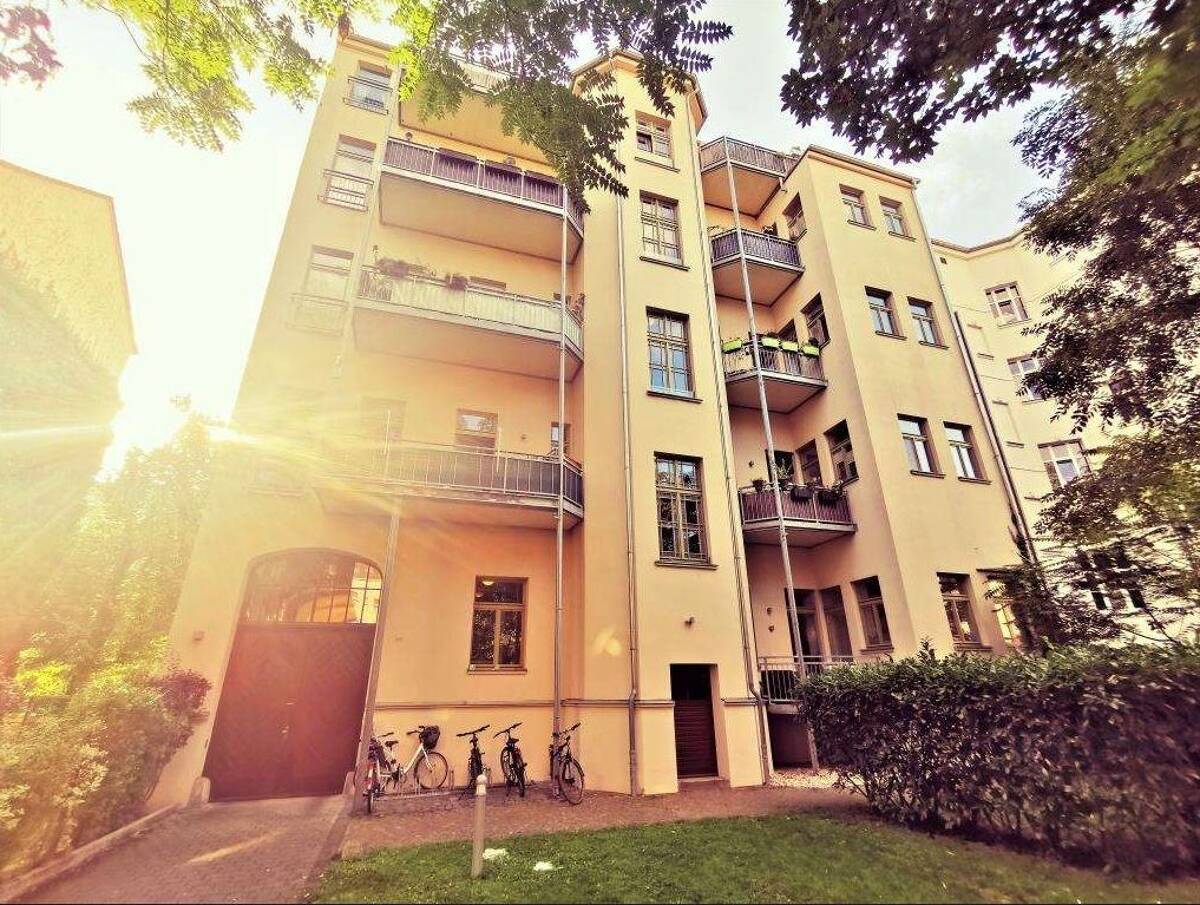 Altbauwohnung am Rand der Innenstadt- denkmalschutzgerecht saniert – 4105 Leipzig – Bild 1 von 8