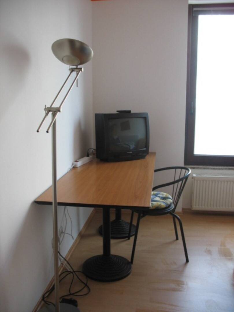 Provisionsfreies, vollmöbliertes schönes Zimmer in Nürnberg-Nord – Nürnberg – Vorschaubild 7