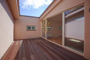 bezugsfrei Exklusive 5 Zimmer Dachgeschoss-Wohnung mit Dachterrasse – 4279 Leipzig – Vorschaubild 2