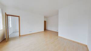 Bezugsfertige 3-Raumwohnung! Fußbodenhzg.! Balkon! Stellplatz! – 1156 Dresden – Vorschaubild 3