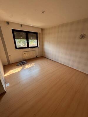 Familienfreundliches 5-Zimmer-Reihenendhaus mit ausgebautem Dachgeschoss in Gellep-Stratum – 47809 Krefeld – Vorschaubild 4
