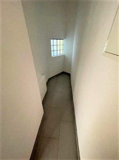 Geräumige 2-Raum Wohnung mit Fußbodenheizung und Terrasse. – Magdeburg – Vorschaubild 6