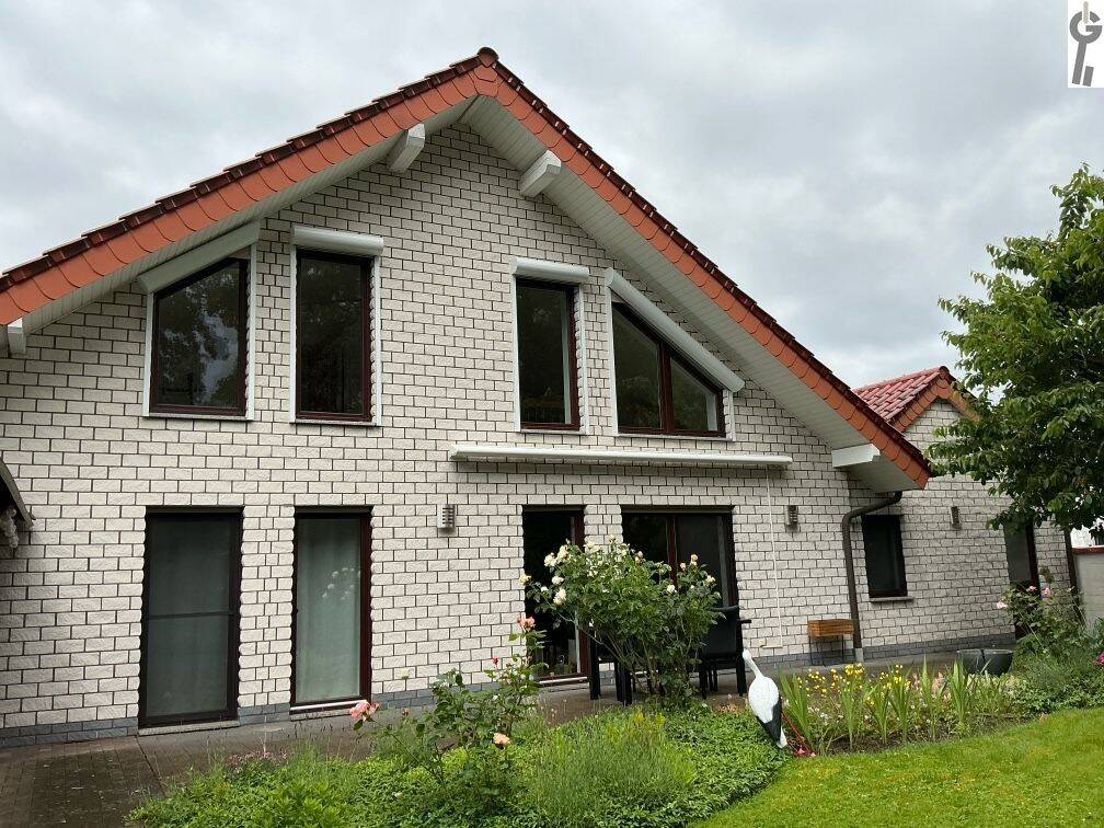 Architektonisches Highlight trifft Energie- Spitzenklasse: Ihr stylisches, zukunftssicheres Familienparadies! – Salzkotten – Vorschaubild 4