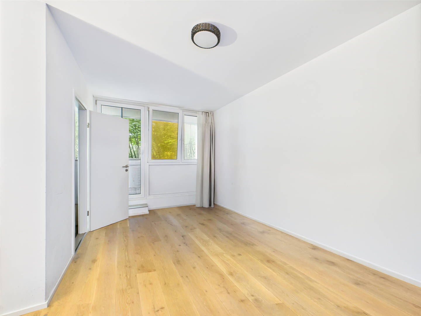 Modernisierte Singlewohnung mit gehobenem Wohnkomfort – München – Vorschaubild 4