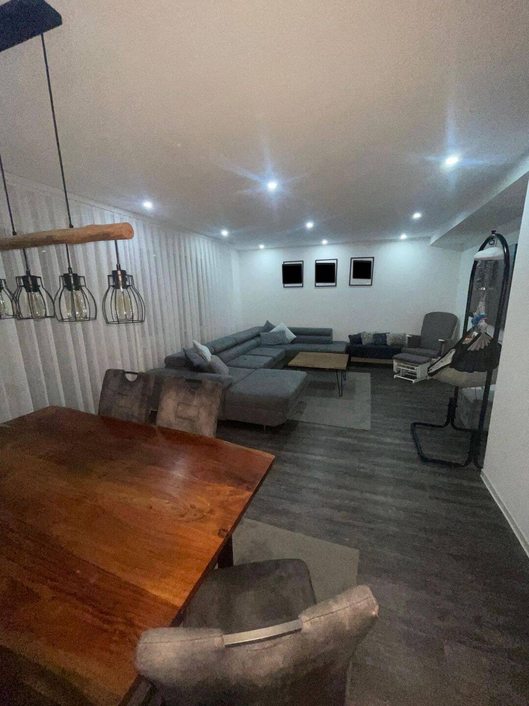 Modernisierte 3-Zimmer-Wohnung (76m²) mit großem Balkon - Nähe Porsche und Bosch – Stuttgart – Vorschaubild 4