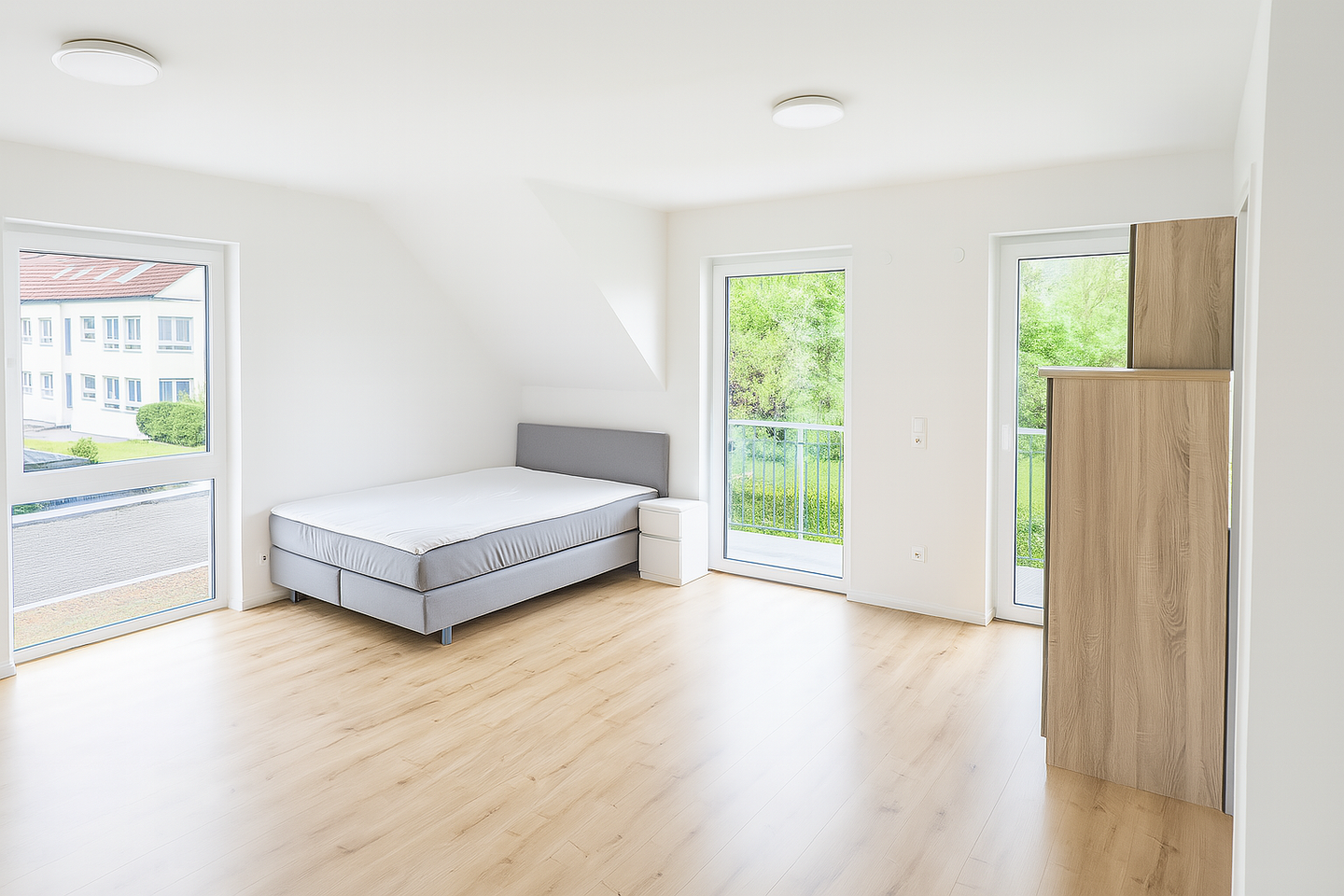 Charmantes, möbliertes Apartment mit Balkon, Parkplatz und High-Speed-Internet – All-Inclusive!