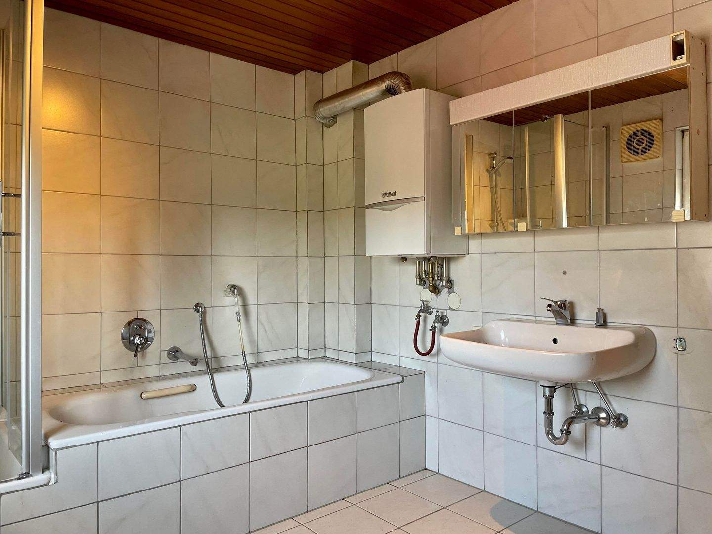 Charmantes 3-Familienhaus mit viel Platz für Ihre Ideen – Holzminden – Vorschaubild 6
