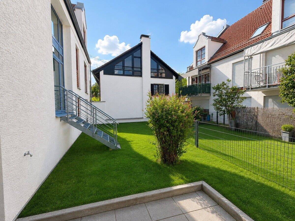Zentral gelegene 2-Zimmer-Wohnung mit Terrasse und Duplex-Stellplatz in Augsburg – Augsburg – Vorschaubild 5