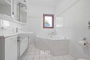 TOSKANA-FEELING IN HATTERSHEIM-EDDERSHEIM - saniertes Einfamilienhaus mit Garten & Sauna – 65795 Hattersheim – Vorschaubild 4