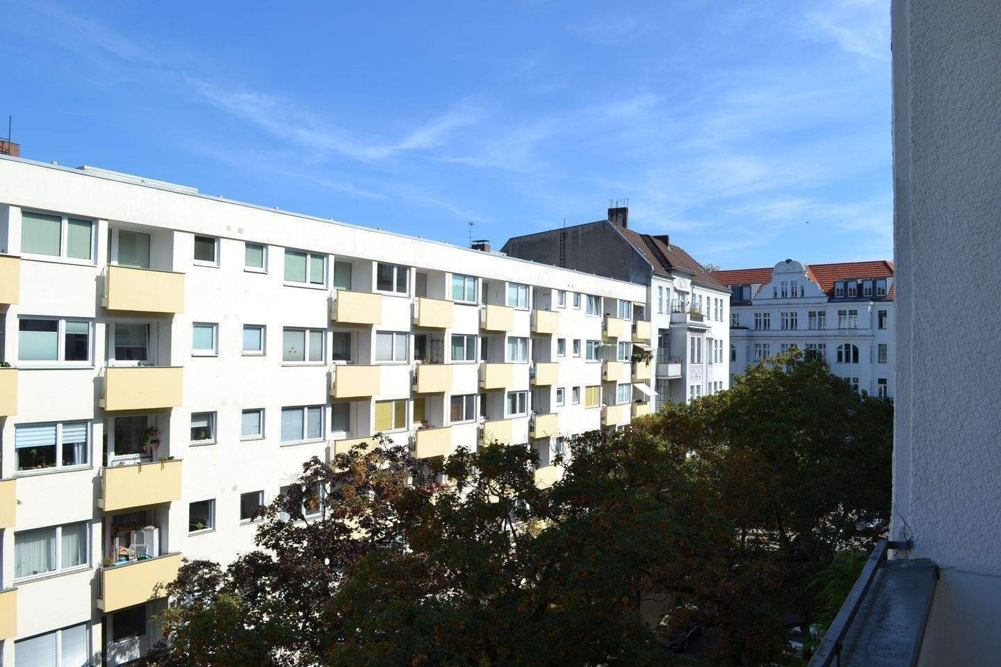 Großartige Altbau-Eigentumswohnung*4 bis 5 Zimmer*Balkon*Lift*geschliffenes Parkett*Stuck*City West*hohe Decken – Berlin – Vorschaubild 5