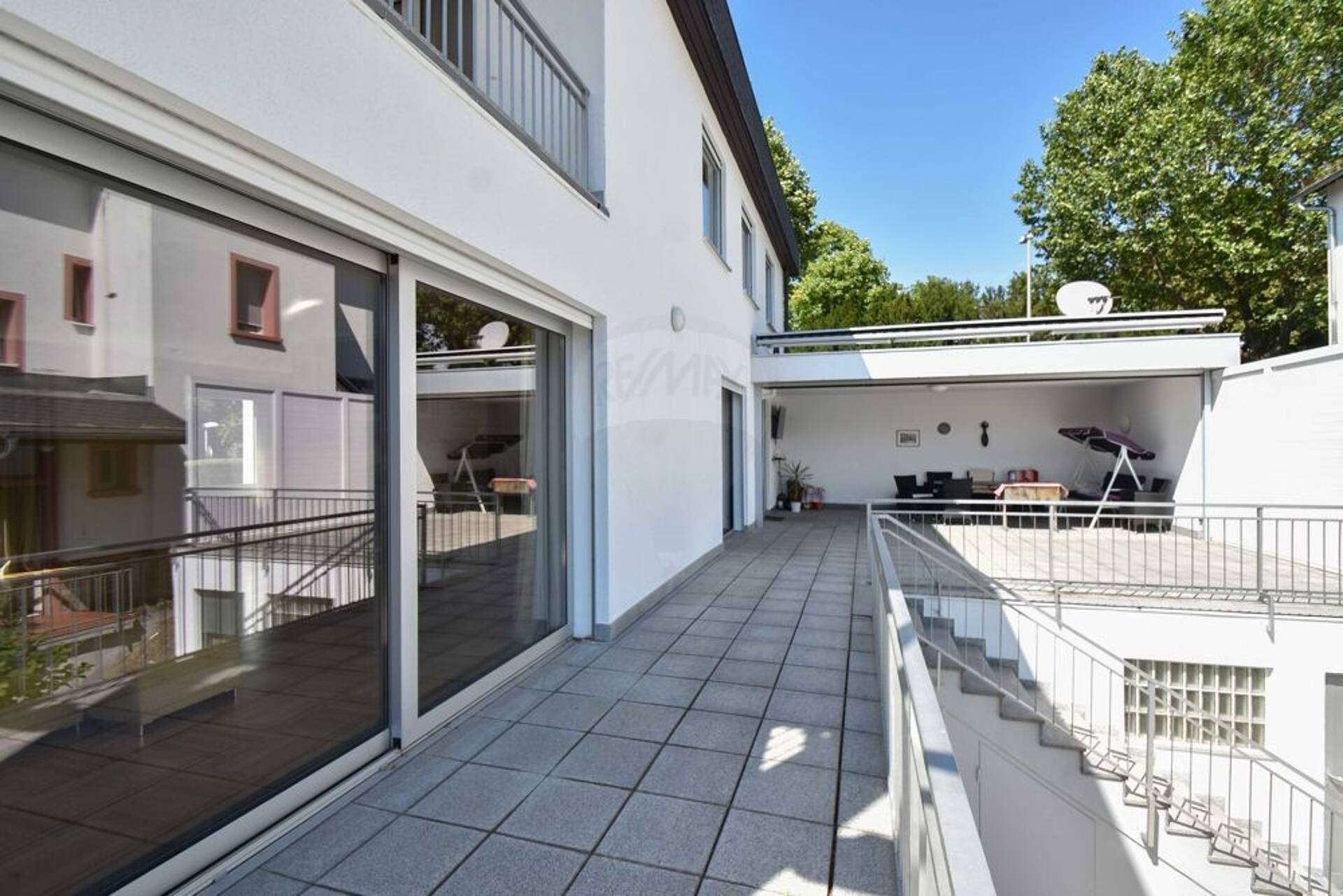 Einfamilienhaus in 61352 Bad Homburg vor der Höhe mit 370 m² kaufen