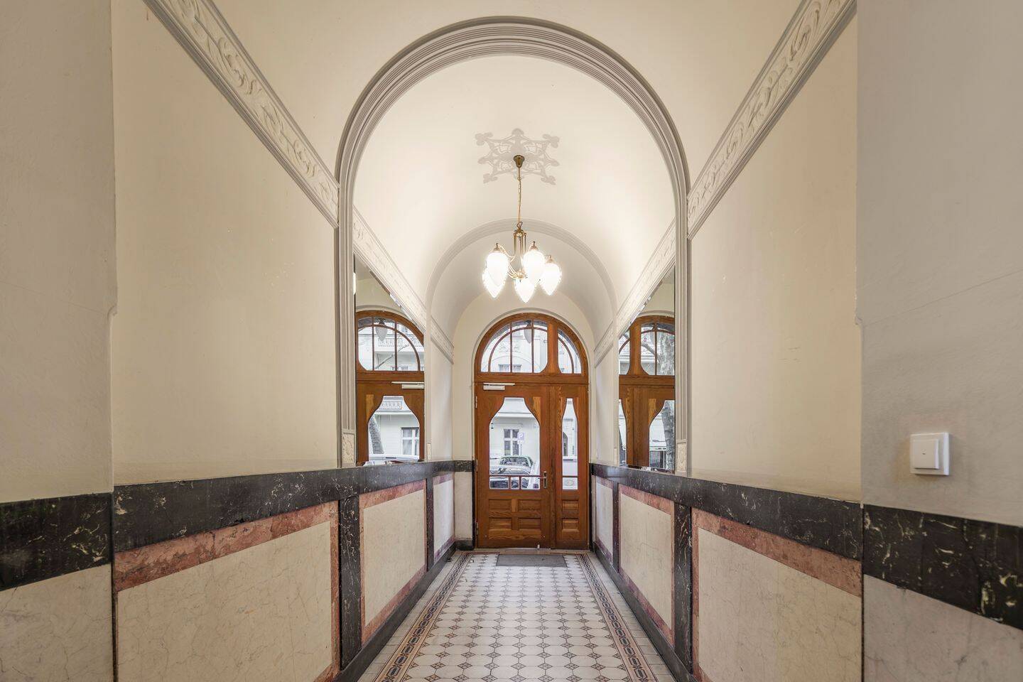 KENSINGTON- EXKLUSIV - Stillvolle Altbauwohnung fußläufig Steglitzer Schloßstraße - Bezugsfrei – Berlin – Vorschaubild 2
