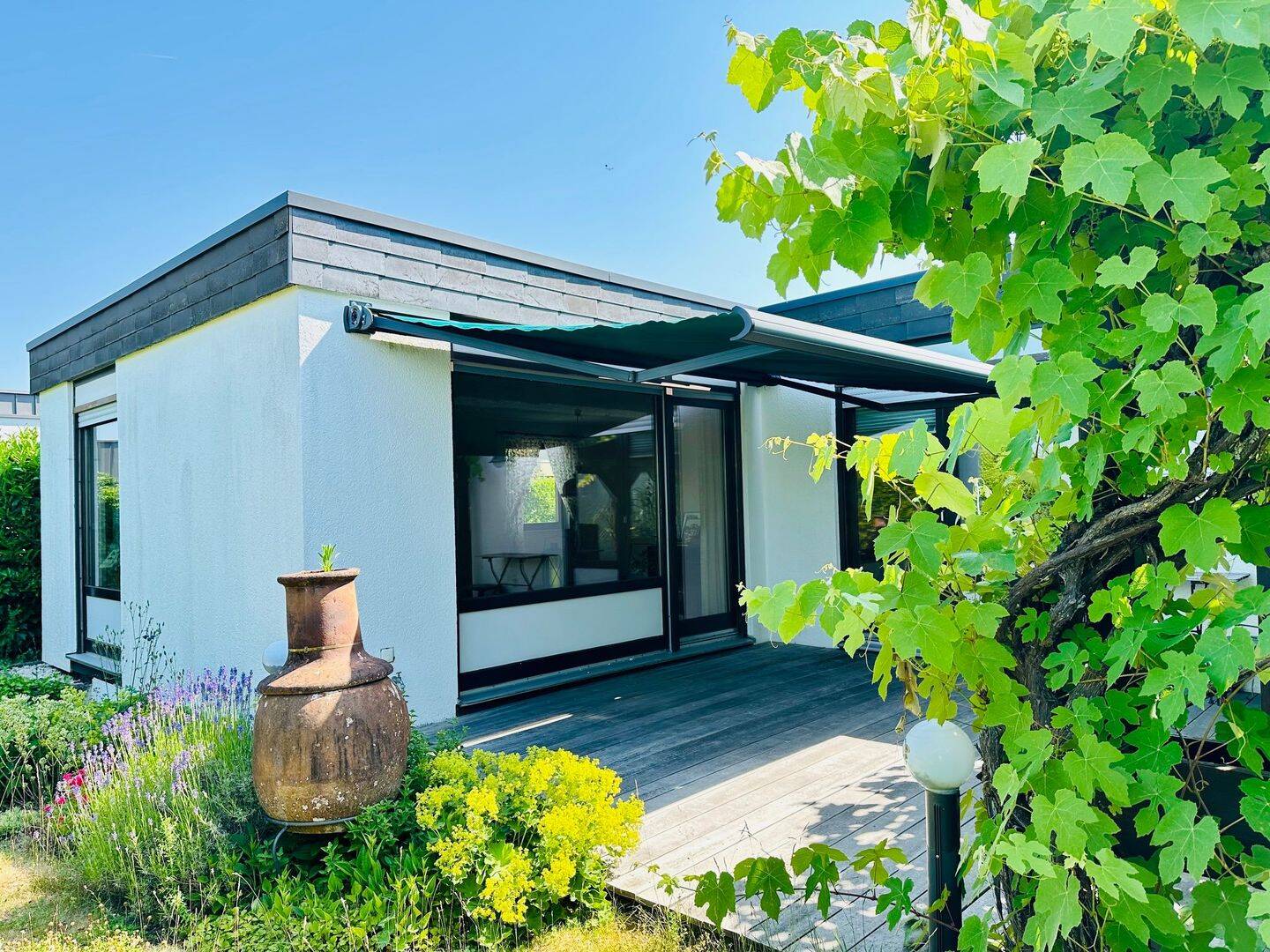 TRIER !!! Trimmelter Berg !!! Winkelbungalow !!! – Trier – Bild 1 von 9