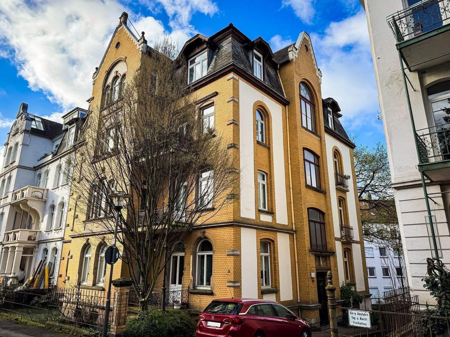 Einzigartige Dachgeschosswohnung im schönen Stadtteil Vorderer Westen