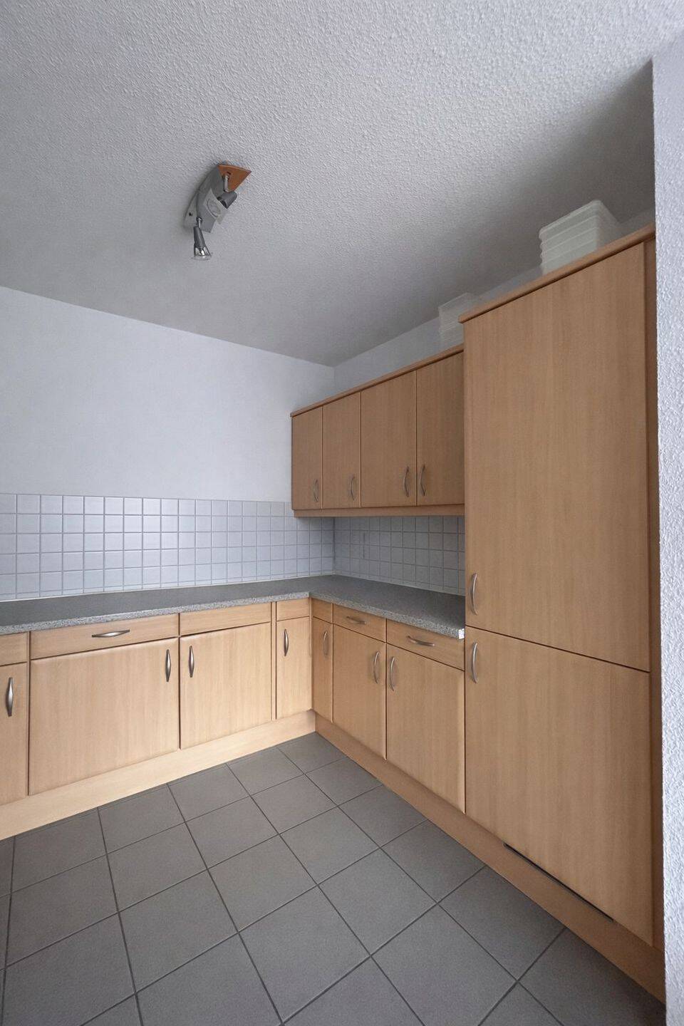 2-Zimmer-Wohnung mit Balkon im 2. Obergeschoss in Kassel - Kölnische Straße – Kassel – Vorschaubild 3