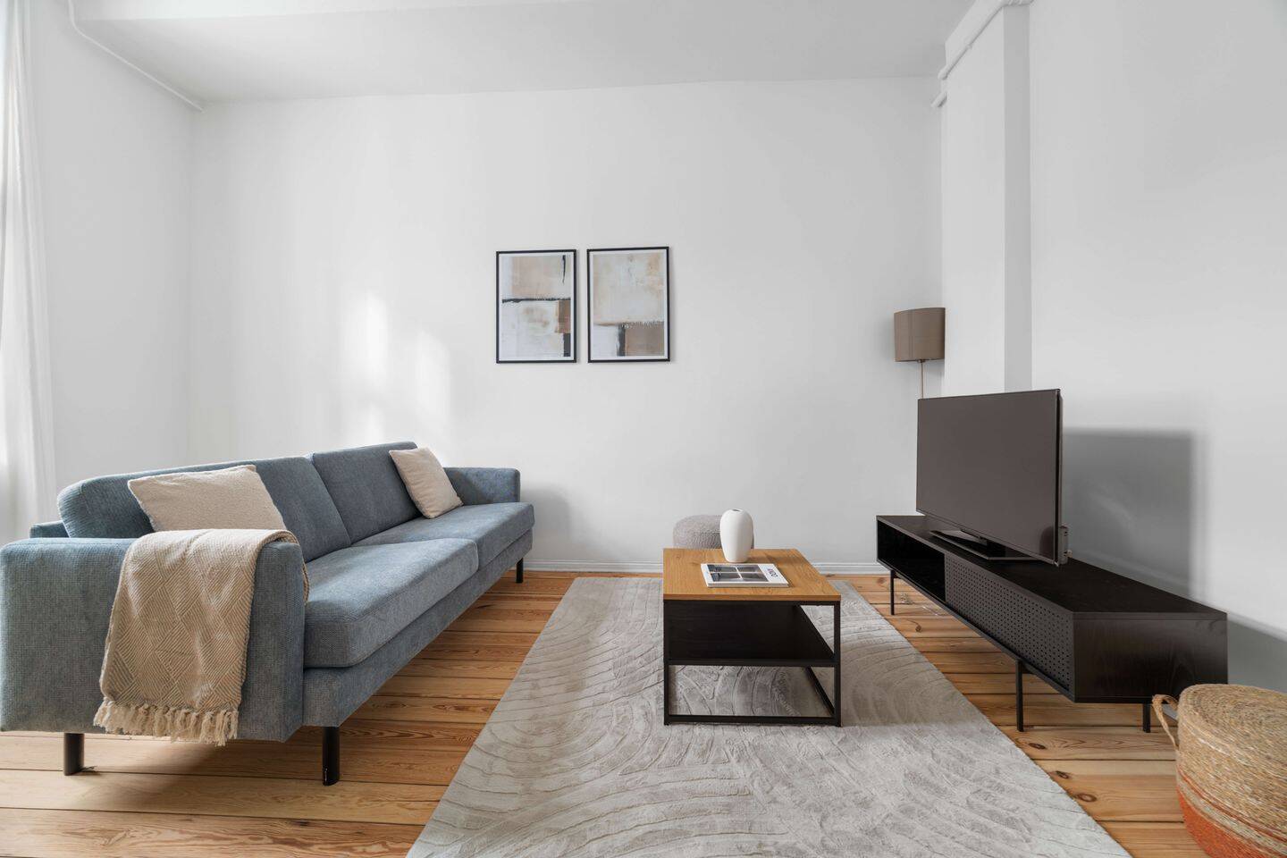 Wunderschöne 2 Zimmer Wohnung in toller Lage- voll möbliert – Berlin – Vorschaubild 3