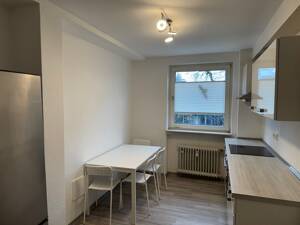 WG 1 Zimmer für STUDENTEN- BERUFSTÄTIGE in 3er !!! Sofort frei! Komplett möbliert mit Einbauküche direkt an der UNI – 34127 Kassel – Vorschaubild 4