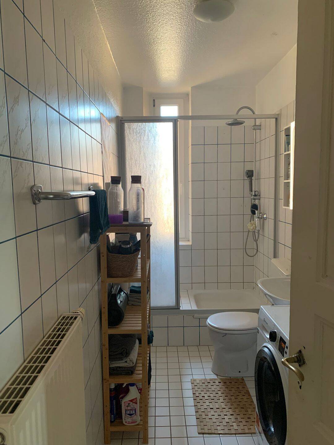 TAUSCHWOHNUNG! Tausche 3,5 Zimmer Altbauwohnung mit 2 Balkonen + EBK gegen 2-Zimmer Wohnung mit Kaltmiete bis 400,00€ in Nürnberg! – Nürnberg – Vorschaubild 7