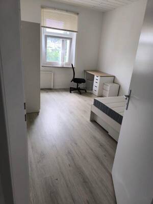 Zimmer in 4er Studenten-WG | neu möbliert und renoviert | U35-Linie fußläufig – 44807 Bochum – Vorschaubild 2