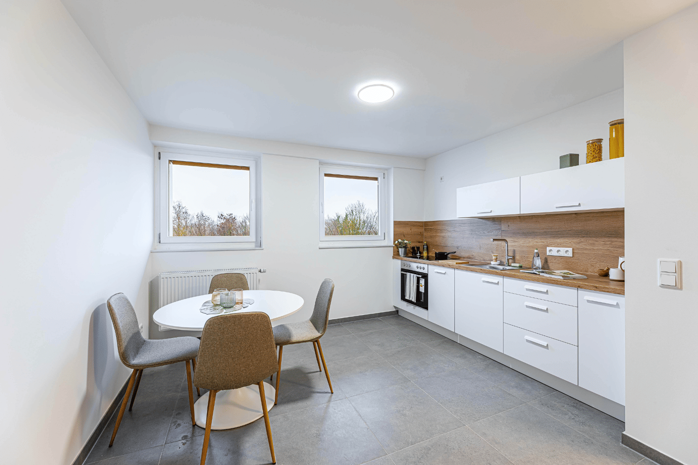 Möbliertes WG Zimmer in modernisierter Wohnung in Nürnberg – Nürnberg – Vorschaubild 5