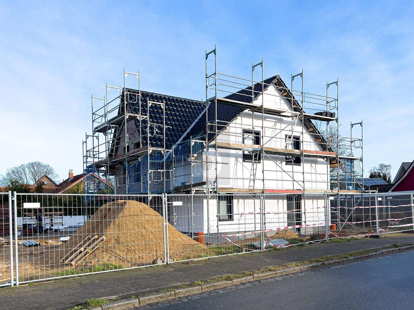 ROHBAU GESTALTEN SIE IHR TRAUMHAUS SELBST! – Rumohr – Bild 1 von 3