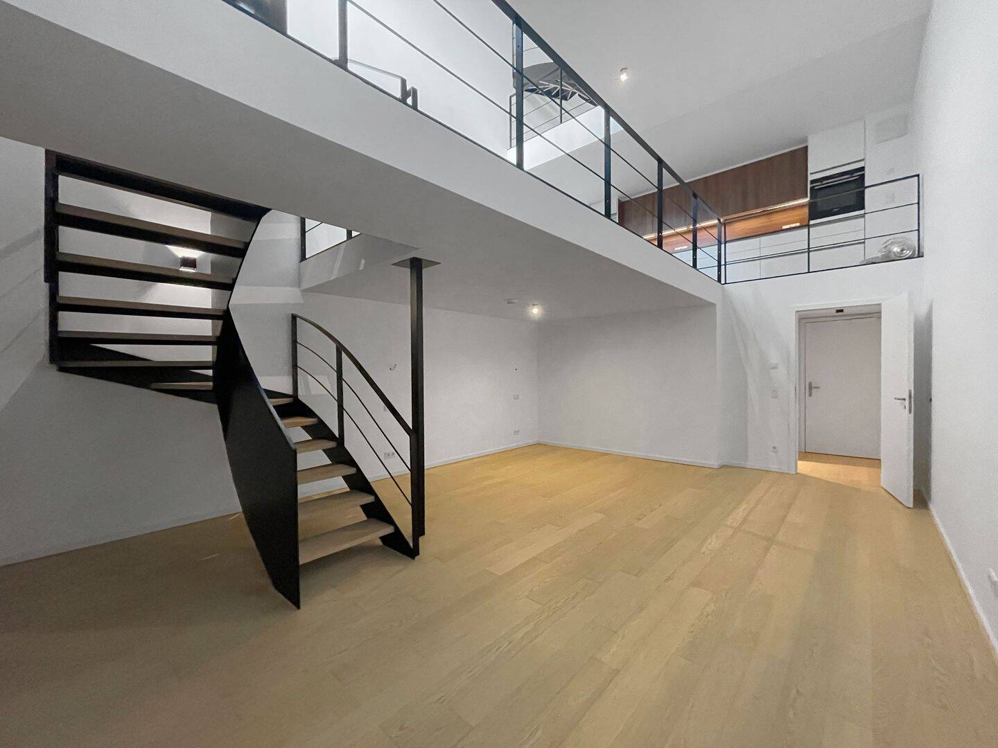 Exklusiv und elegant: stilvolles, neuwertiges Designer-Townhouse – München – Vorschaubild 8