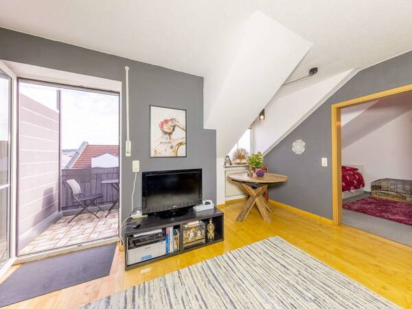 Dachgeschosswohnung in 84307 Eggenfelden mit 62 m² kaufen