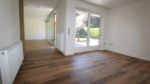 Attraktiver Bungalow mit Garage, Terrasse und Kamin in stadtnaher, begehrter Wohnlage in Oldenburg – 26127 Oldenburg – Vorschaubild 5