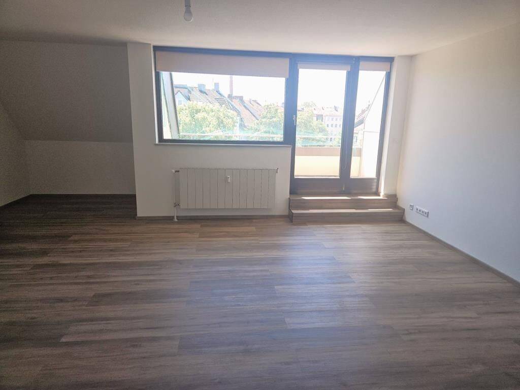 Schöne 4-Zi. Maisonette-Wohnung mit Balkon in Nürnberg-Hummelstein / Wohnung mieten – Nürnberg – Vorschaubild 3