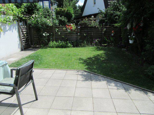 Gepflegtes und gemütliches Reiheneckhaus mit 2 GARAGENGeräumiges Familienhaus mit Terrasse in Nürnberg Herpersdorf – Nürnberg – Vorschaubild 6