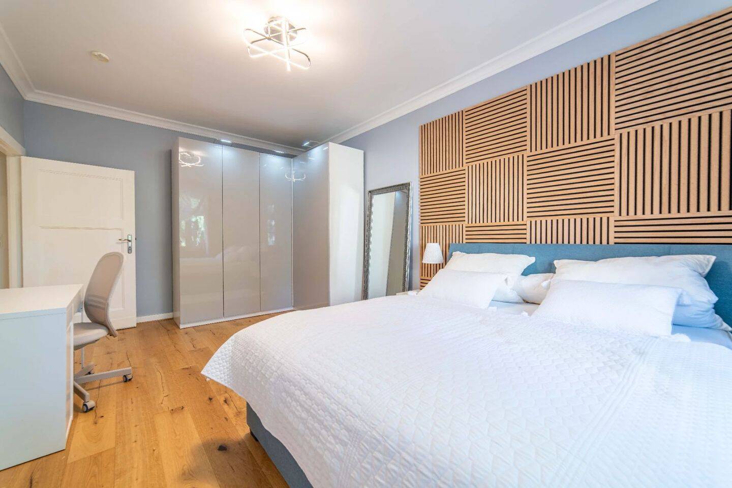 Beautiful 2-Room Apartment in Cecilienstraße – Berlin – Vorschaubild 7