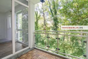 IMMOBERLIN.DE - Helle Wohnung mit Loggia & Lift an der Spree – 12459 Berlin – Vorschaubild 4