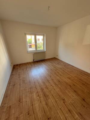 Familiengerechte 4-Zimmer-Wohnung in Erfurt mit moderner Ausstattung – 99089 Erfurt – Vorschaubild 8