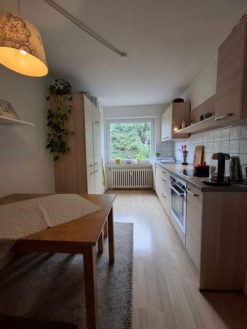 ** Ausschließlich für den 1-2 Personenhaushalt ab 45 Jahre! Helle 3 Zimmerwohnung mit Balkon in fußläufiger Entfernung zur Bonner Innenstadt** – Bonn – Vorschaubild 3