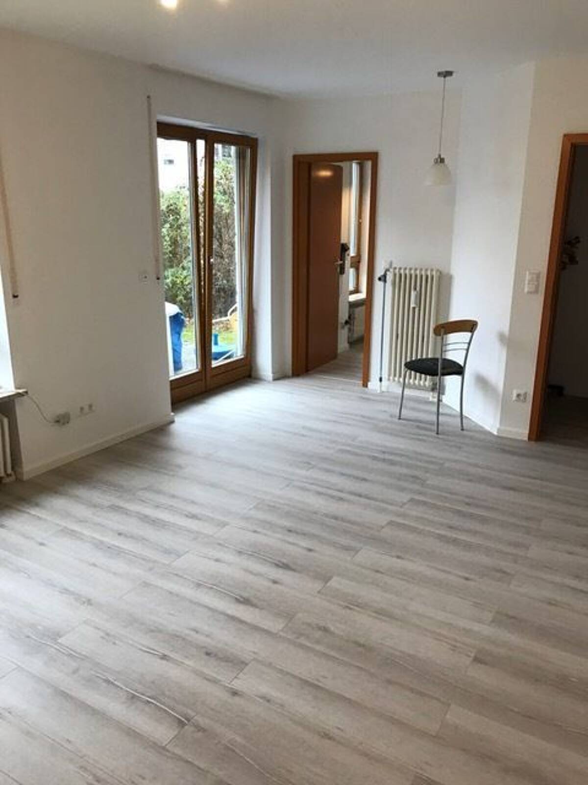 Vermietete 2-Zimmer-Wohnung mit Garten - solide Kapitalanlage mit Potenzial – 86159 Augsburg – Bild 1 von 5