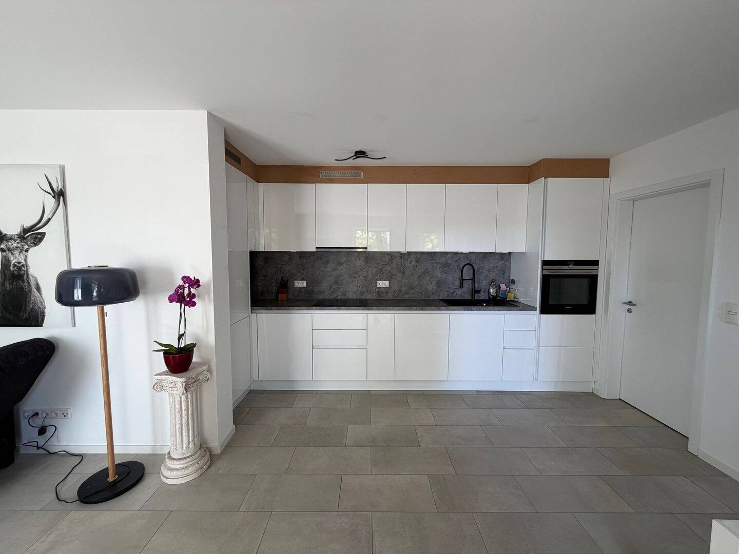 neuwertige 2 Zimmer-Wohnung in gehobener Ausstattung mit Terrasse und 2 Stellplätzen – Trier – Vorschaubild 5